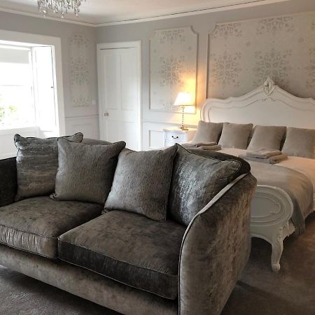 Branxholme Castle Bed & Breakfast Hawick Bagian luar foto