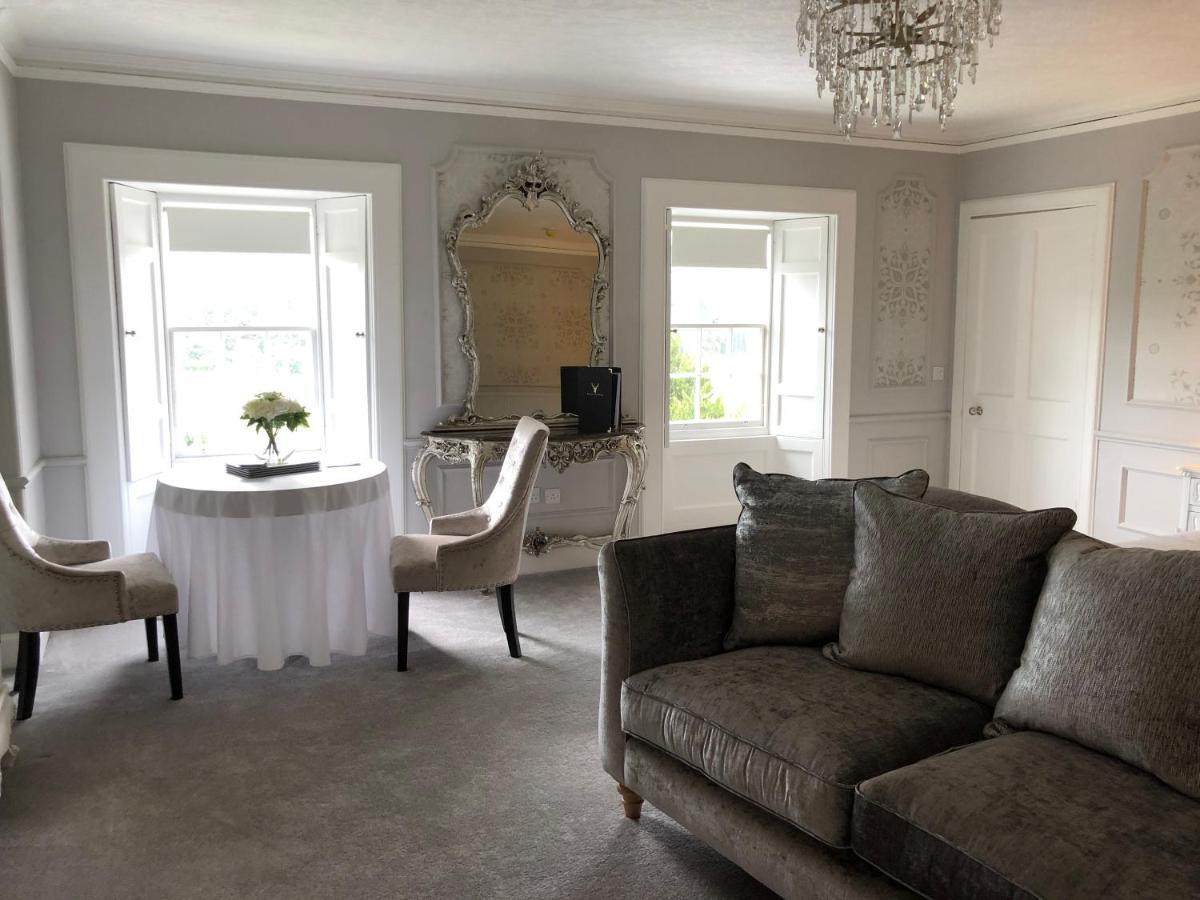 Branxholme Castle Bed & Breakfast Hawick Bagian luar foto