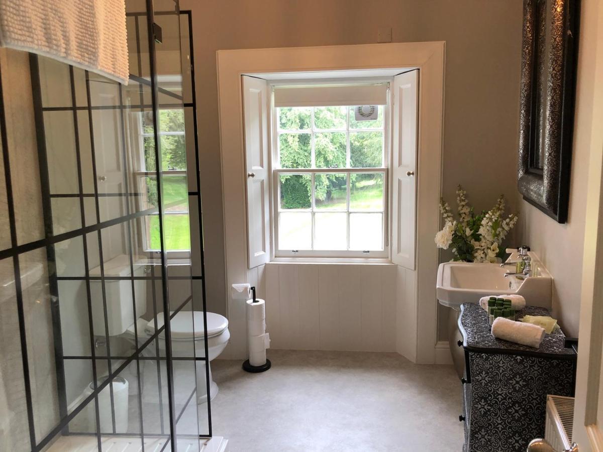 Branxholme Castle Bed & Breakfast Hawick Bagian luar foto