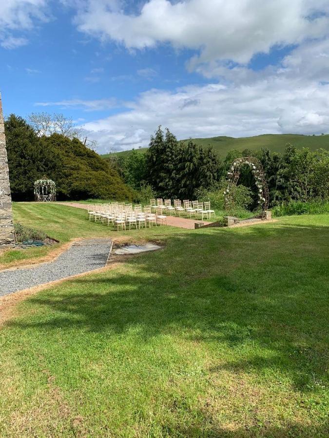 Branxholme Castle Bed & Breakfast Hawick Bagian luar foto